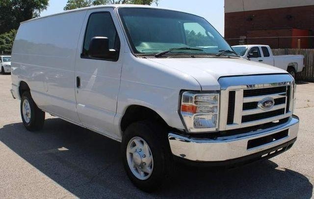 Ford Econoline Cargo Van Vehicle Full-screen Gallery Image 3