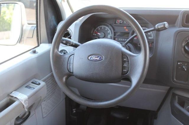 Ford Econoline Cargo Van Vehicle Full-screen Gallery Image 7