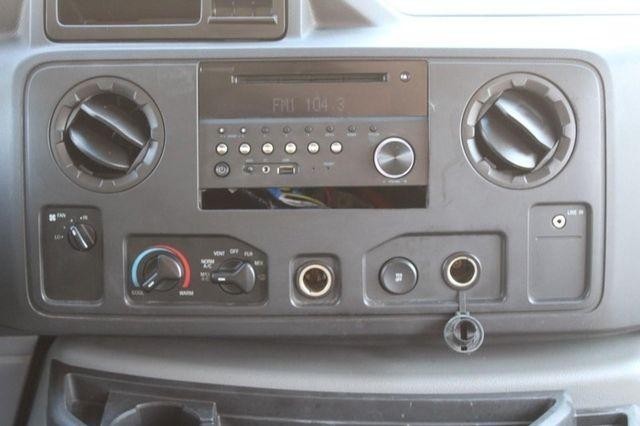 Ford Econoline Cargo Van Vehicle Full-screen Gallery Image 10