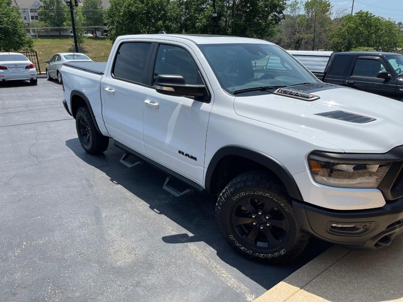 Ram 1500 Vehicle Full-screen Gallery Image 4