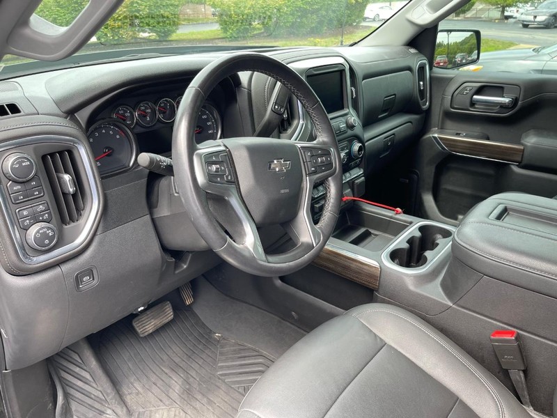 Chevrolet Silverado 1500 Vehicle Full-screen Gallery Image 8