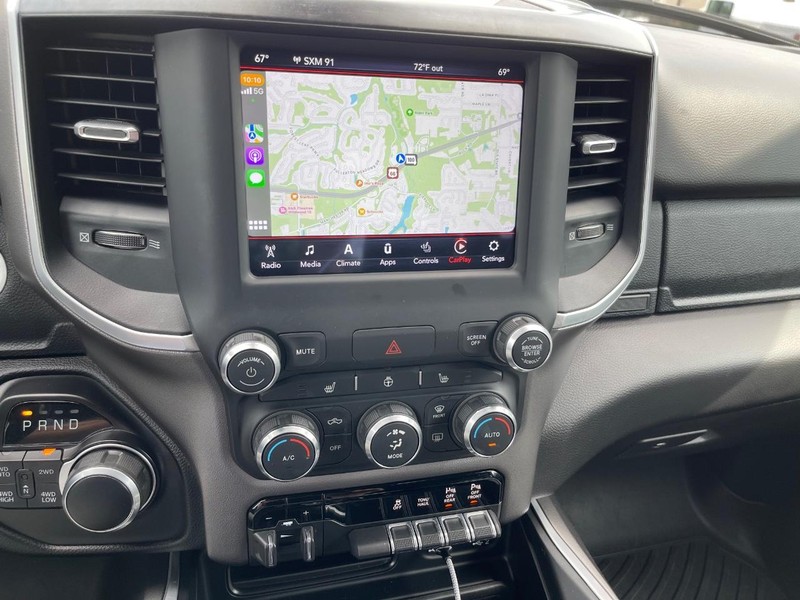 Ram 1500 Vehicle Full-screen Gallery Image 13