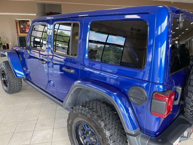 Jeep Wrangler Unlimited Vehicle Full-screen Gallery Image 6