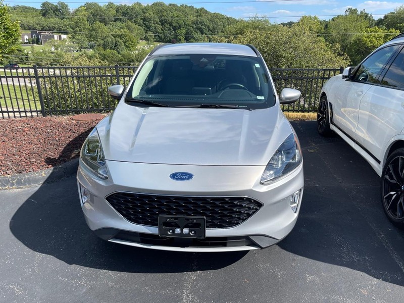 Ford Escape Vehicle Full-screen Gallery Image 2