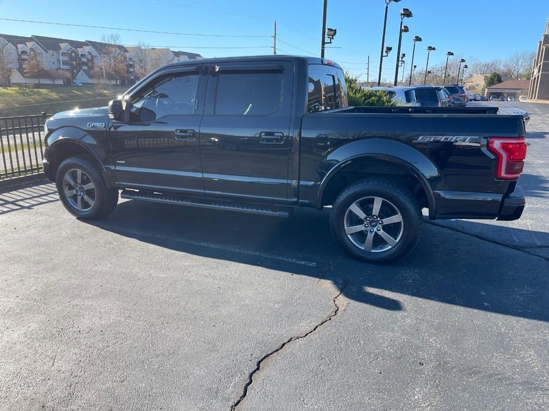 Ford F-150 Vehicle Full-screen Gallery Image 4