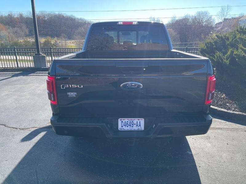 Ford F-150 Vehicle Full-screen Gallery Image 6