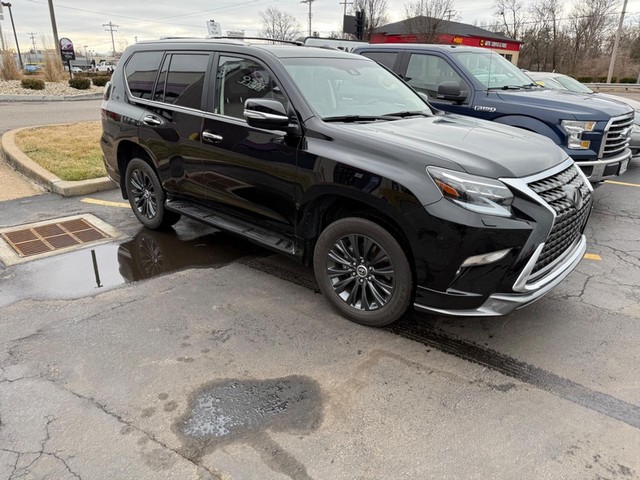 more details - lexus gx