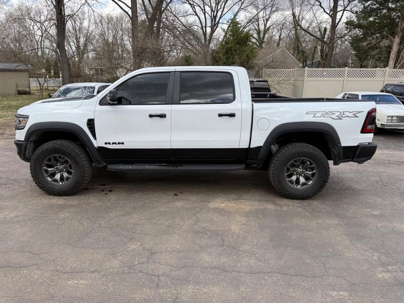 Ram 1500 Vehicle Full-screen Gallery Image 8