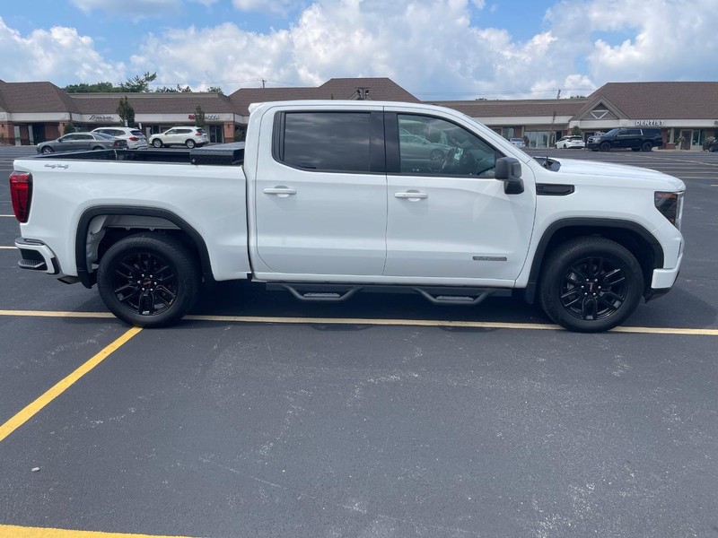 GMC Sierra 1500 Vehicle Full-screen Gallery Image 4