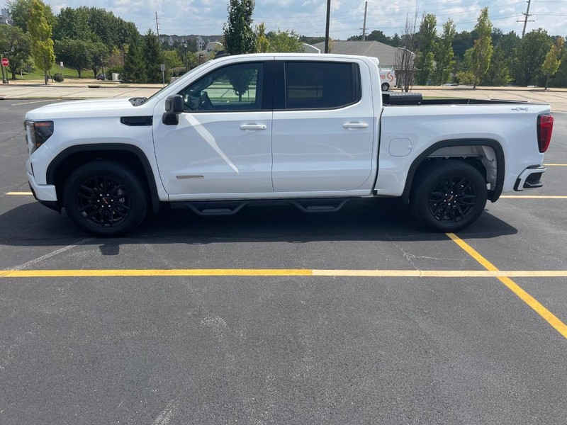 GMC Sierra 1500 Vehicle Full-screen Gallery Image 5