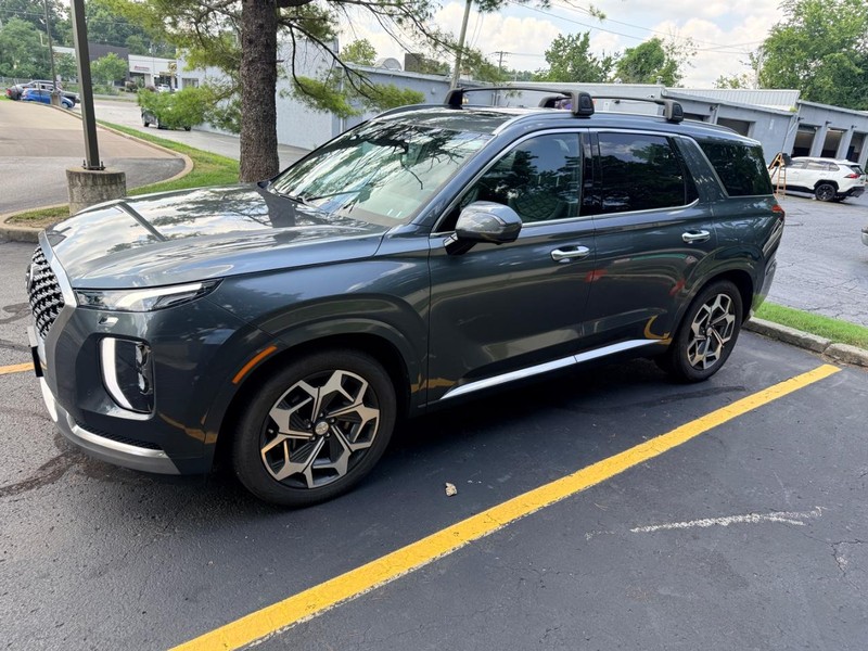 Hyundai Palisade Vehicle Full-screen Gallery Image 3