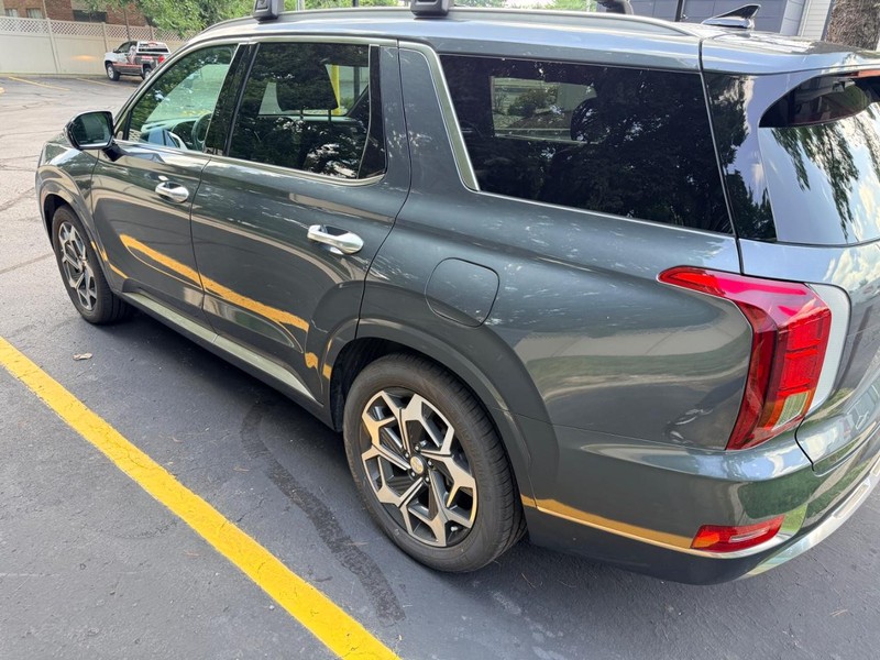 Hyundai Palisade Vehicle Full-screen Gallery Image 5