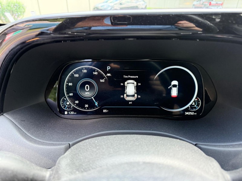Hyundai Palisade Vehicle Full-screen Gallery Image 7