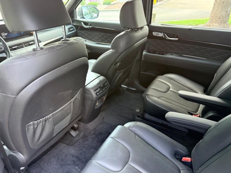 Hyundai Palisade Vehicle Full-screen Gallery Image 11