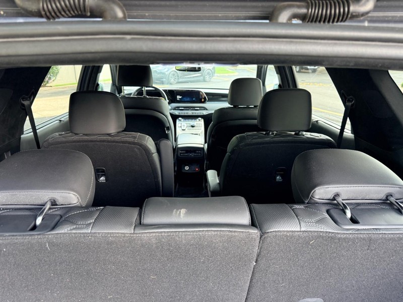 Hyundai Palisade Vehicle Full-screen Gallery Image 14