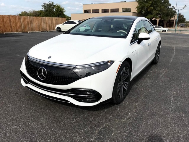 more details - mercedes-benz eqs