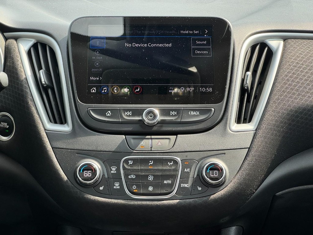 Chevrolet Malibu Vehicle Full-screen Gallery Image 13