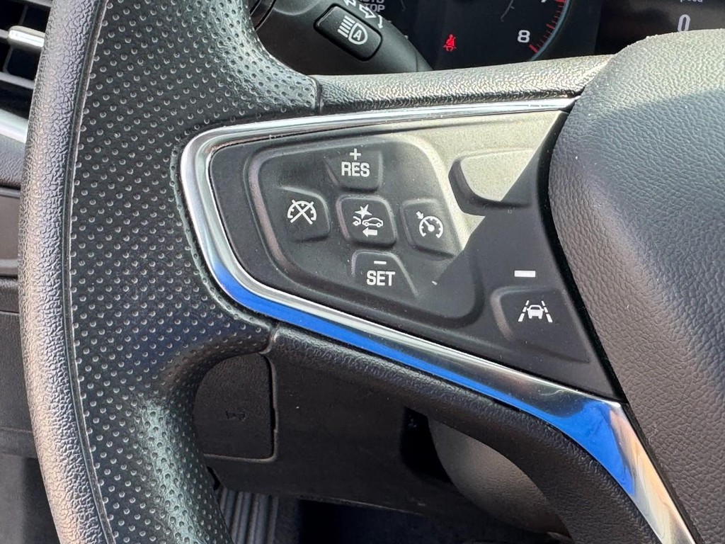 Chevrolet Malibu Vehicle Full-screen Gallery Image 17