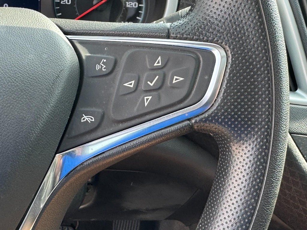 Chevrolet Malibu Vehicle Full-screen Gallery Image 18