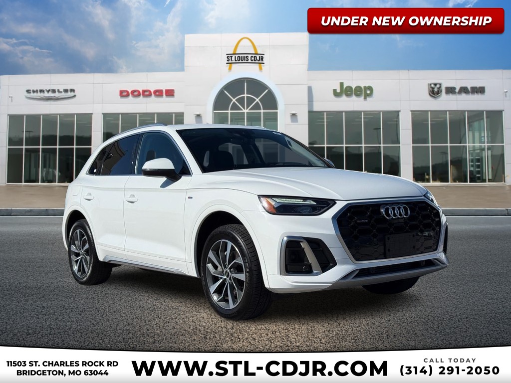 Audi Q5 Vehicle Full-screen Gallery Image 01