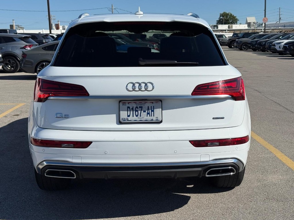 Audi Q5 Vehicle Full-screen Gallery Image 04