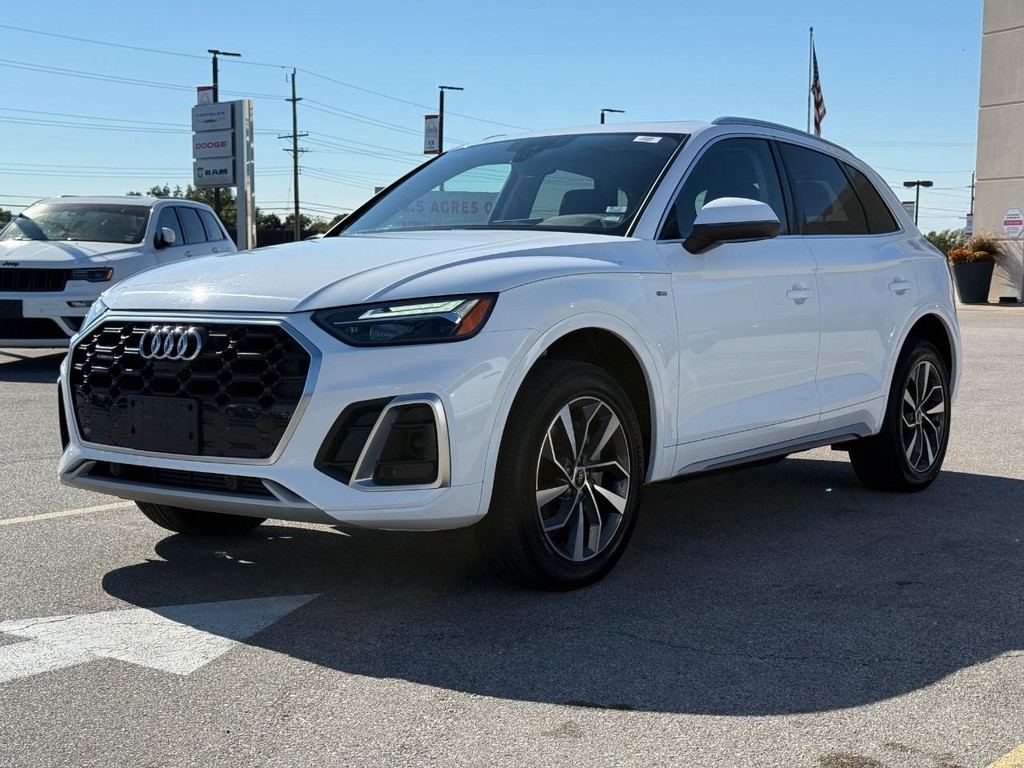 Audi Q5 Vehicle Full-screen Gallery Image 09