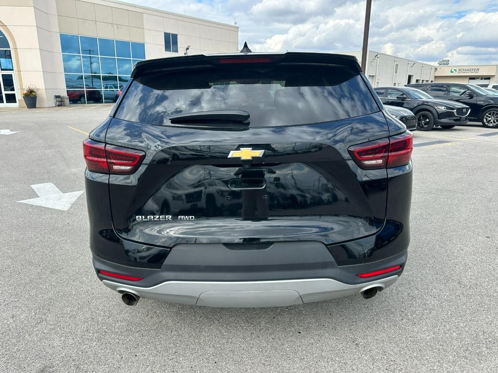 Chevrolet Blazer Vehicle Full-screen Gallery Image 04