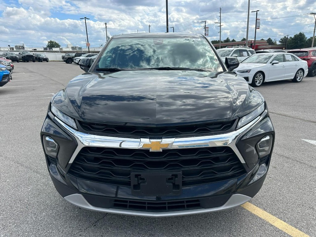 Chevrolet Blazer Vehicle Full-screen Gallery Image 09