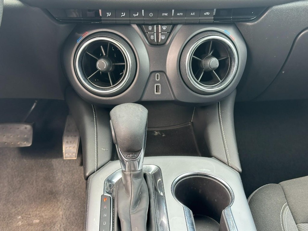 Chevrolet Blazer Vehicle Full-screen Gallery Image 14