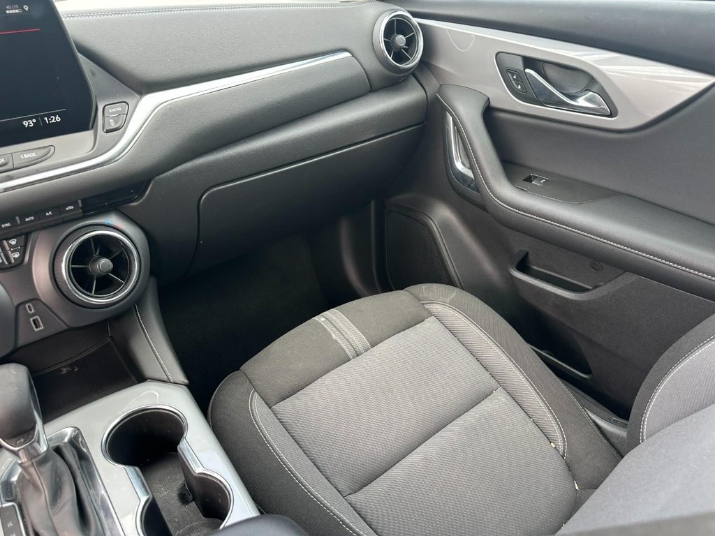 Chevrolet Blazer Vehicle Full-screen Gallery Image 15