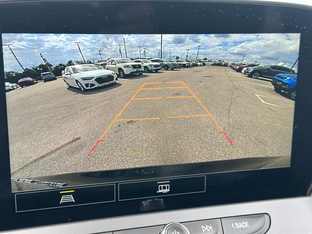 Chevrolet Blazer Vehicle Full-screen Gallery Image 21