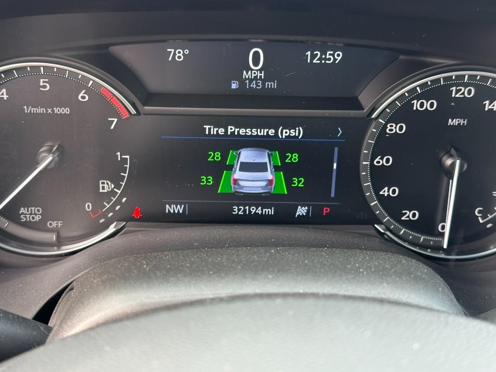 Cadillac CT4 Vehicle Full-screen Gallery Image 18