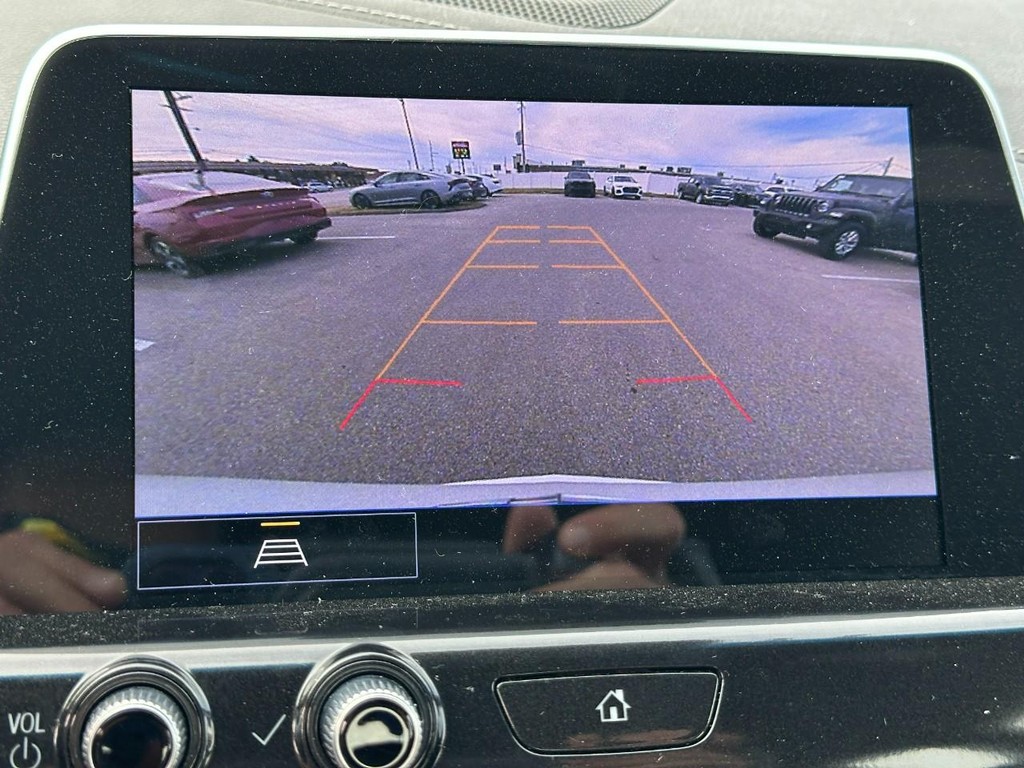 Cadillac CT4 Vehicle Full-screen Gallery Image 19