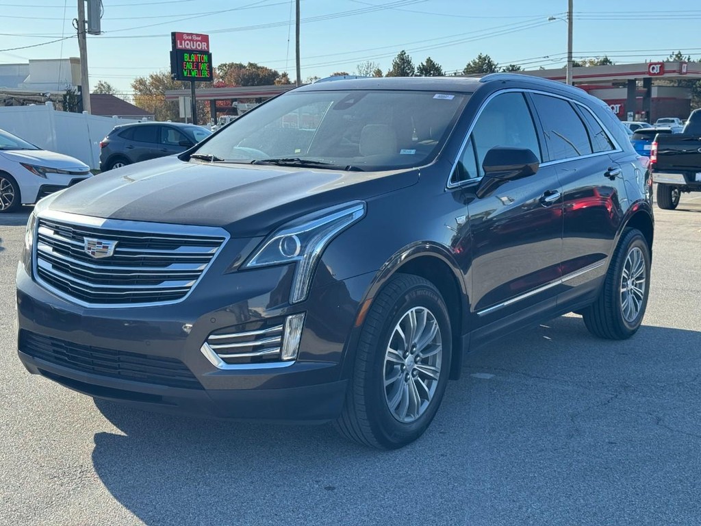 Cadillac XT5 Vehicle Full-screen Gallery Image 08