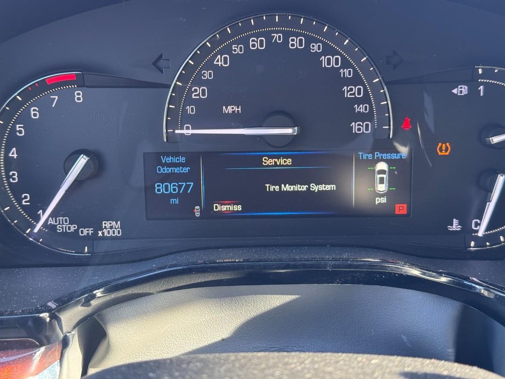 Cadillac XT5 Vehicle Full-screen Gallery Image 19