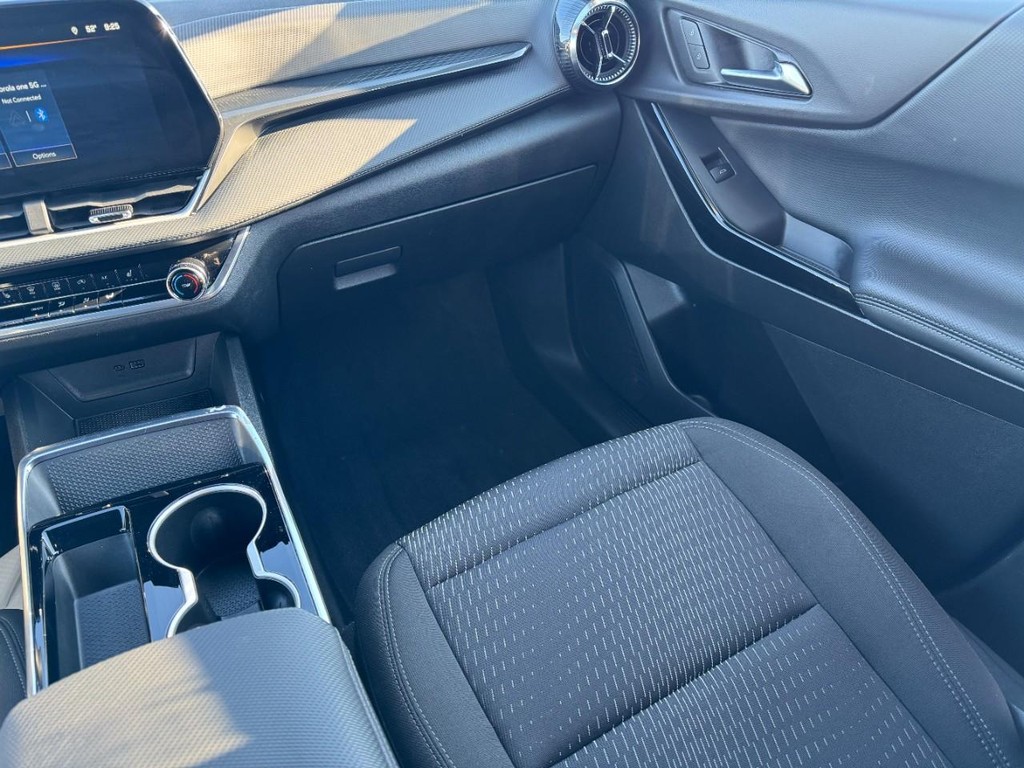 Chevrolet Equinox Vehicle Full-screen Gallery Image 15