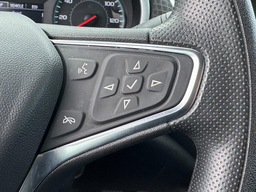 Chevrolet Malibu Vehicle Full-screen Gallery Image 18