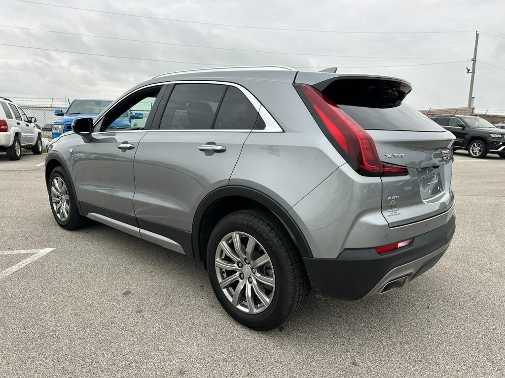 Cadillac XT4 Vehicle Full-screen Gallery Image 07