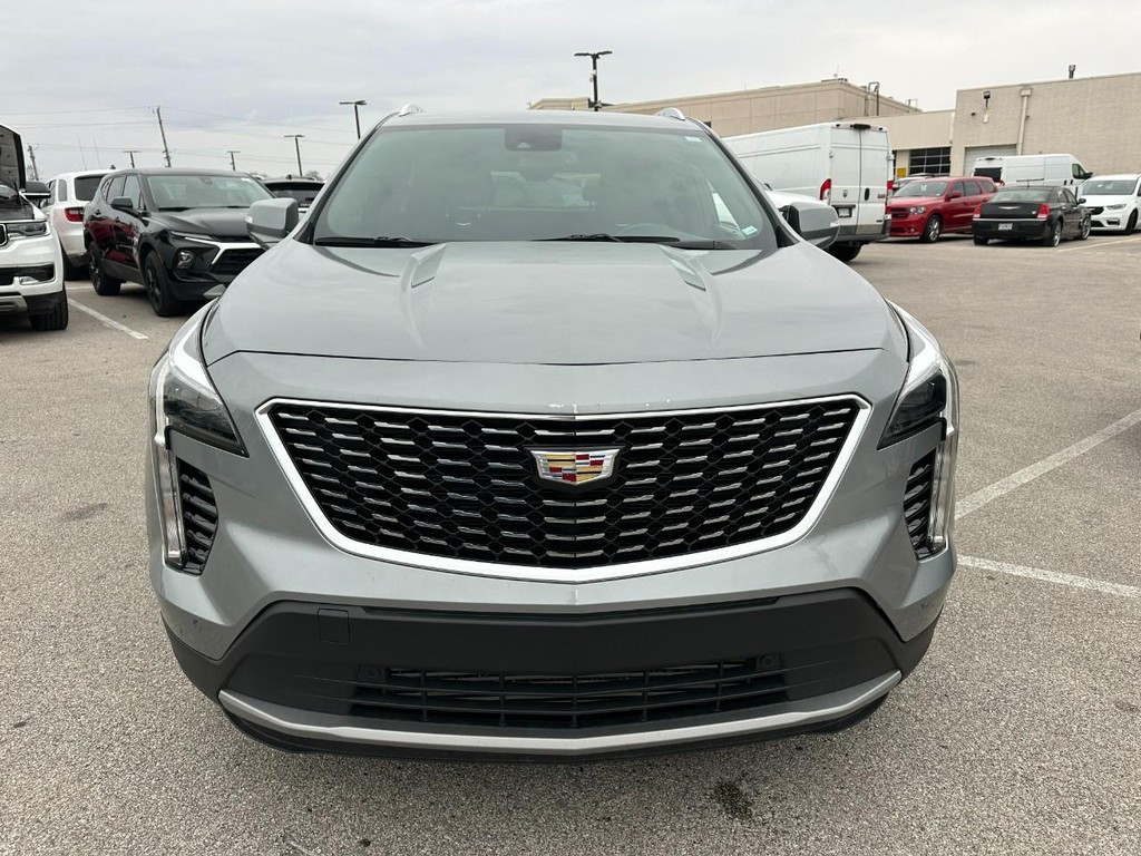 Cadillac XT4 Vehicle Full-screen Gallery Image 09