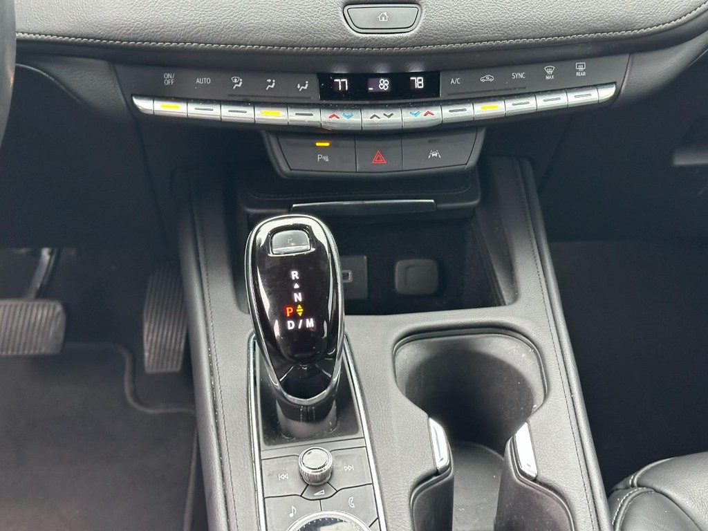 Cadillac XT4 Vehicle Full-screen Gallery Image 14