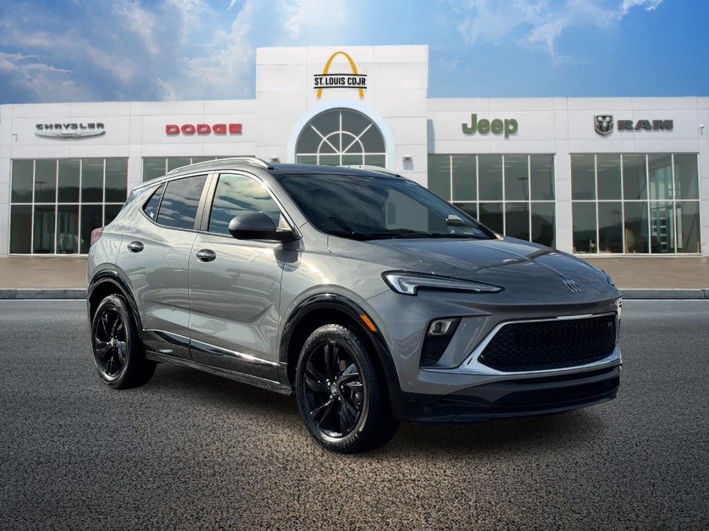 Buick Encore GX Vehicle Full-screen Gallery Image 01