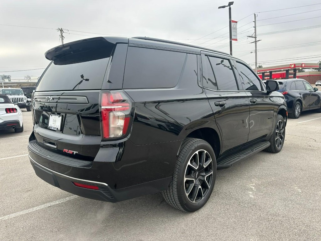 Chevrolet Tahoe Vehicle Full-screen Gallery Image 03