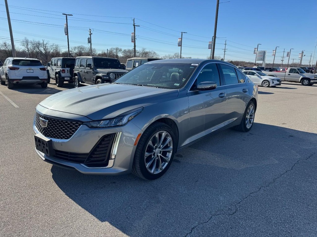 Cadillac CT5 Vehicle Full-screen Gallery Image 08