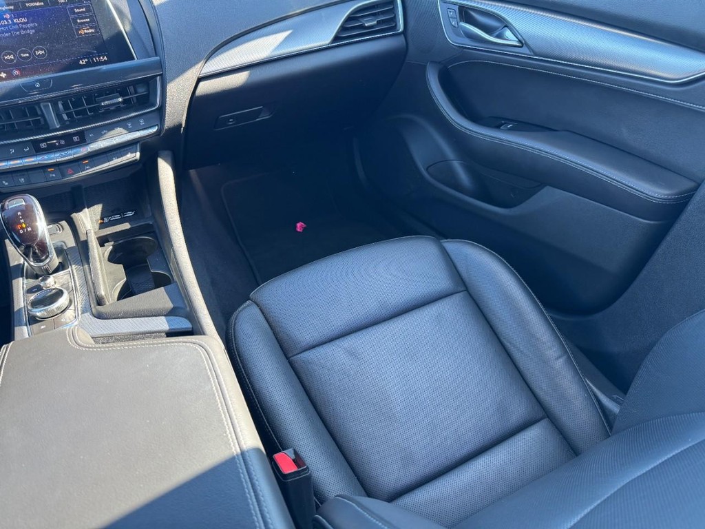 Cadillac CT5 Vehicle Full-screen Gallery Image 15