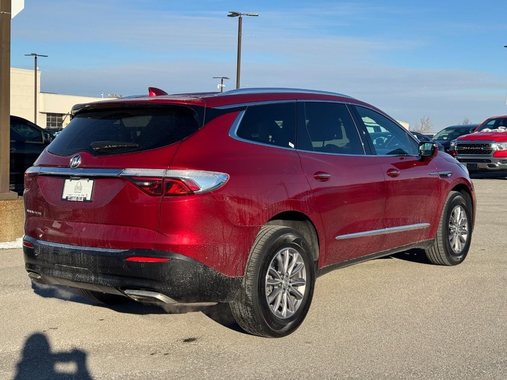 Buick Enclave Vehicle Full-screen Gallery Image 03