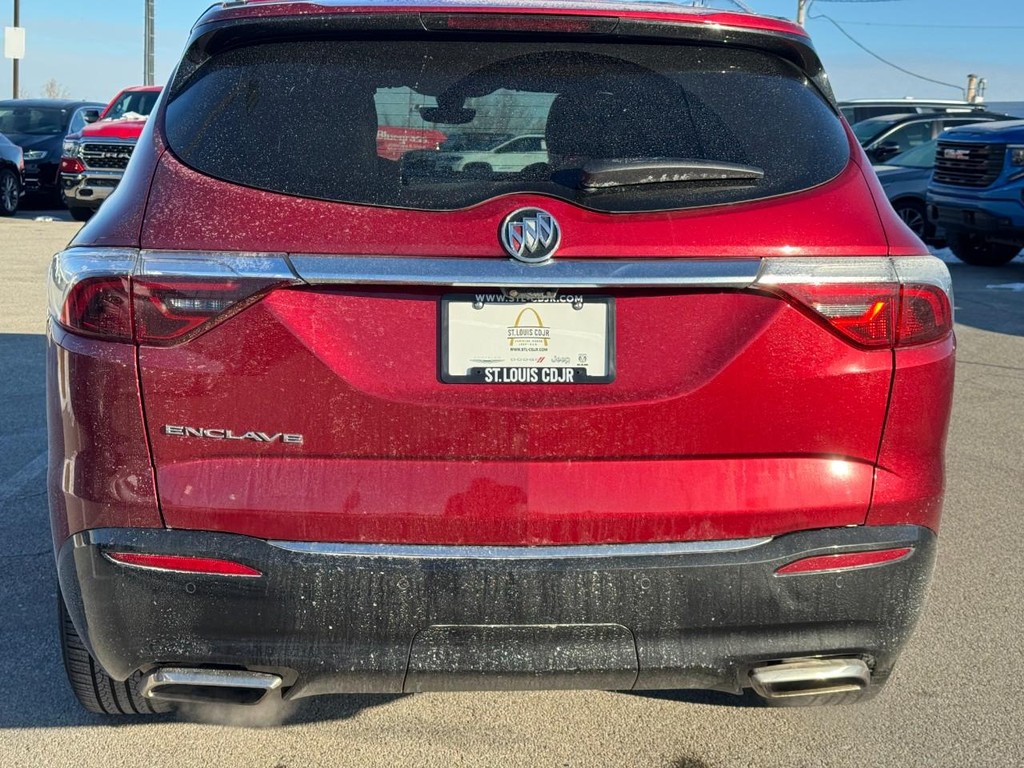 Buick Enclave Vehicle Full-screen Gallery Image 04