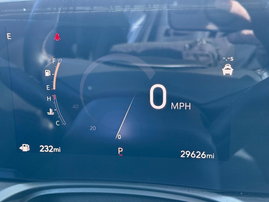 Buick Encore GX Vehicle Full-screen Gallery Image 20