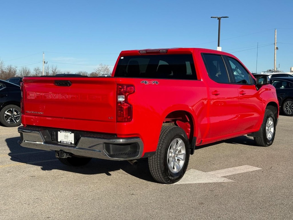 Chevrolet Silverado 1500 Vehicle Full-screen Gallery Image 03