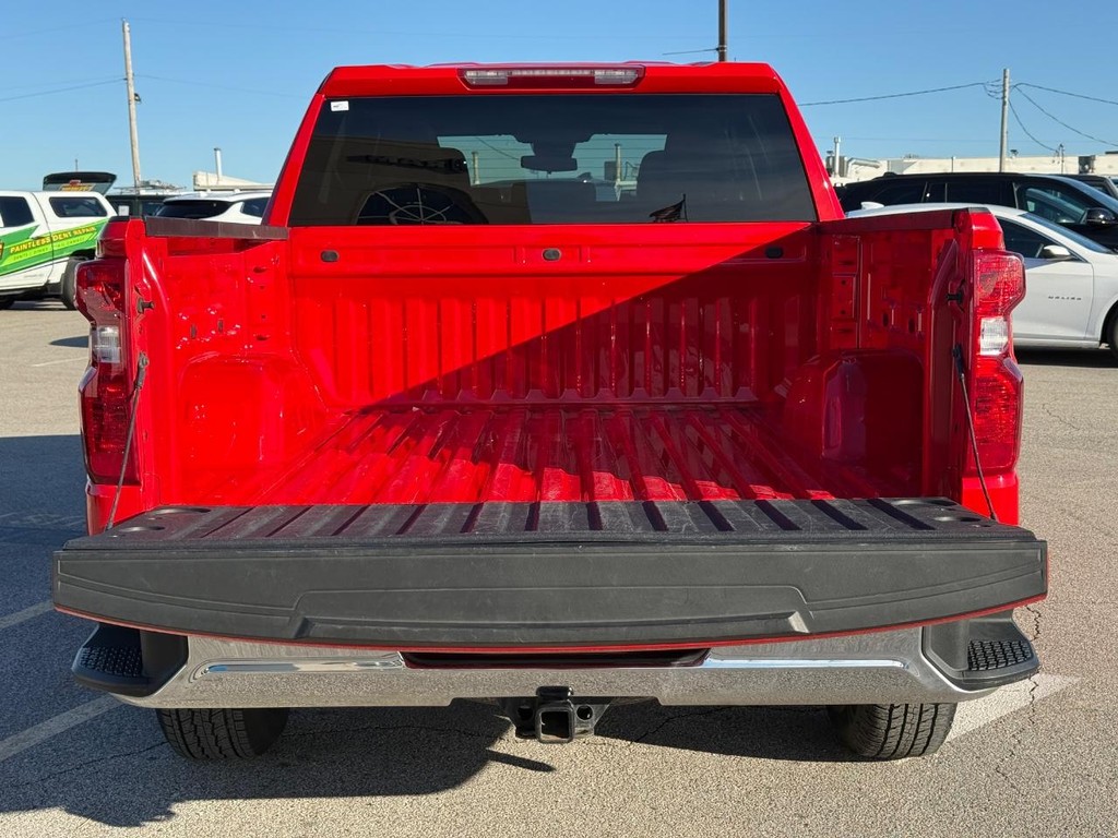 Chevrolet Silverado 1500 Vehicle Full-screen Gallery Image 06