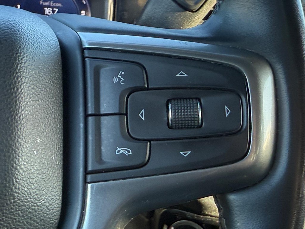 Chevrolet Silverado 1500 Vehicle Full-screen Gallery Image 14